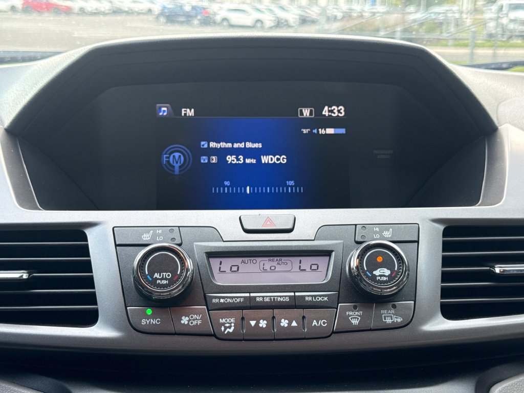 Used 2015 Honda Odyssey EX-L image 25