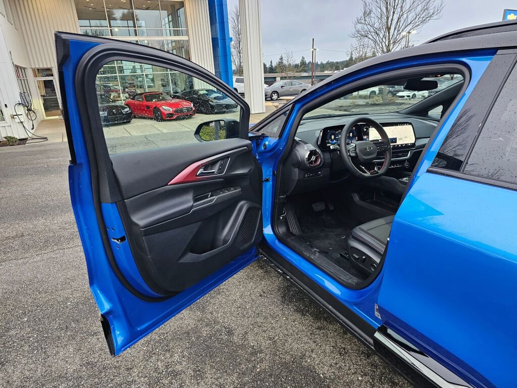 New 2026 Chevrolet Equinox EV RS image 17