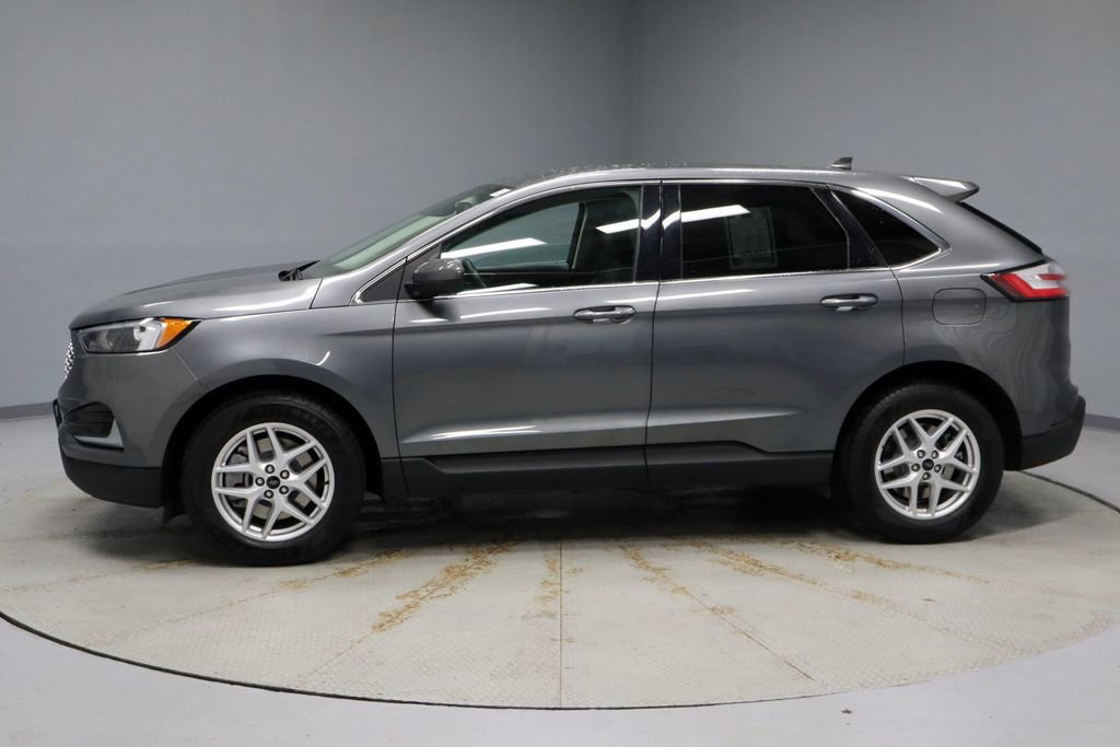 Certified 2024 Ford Edge SEL image 9