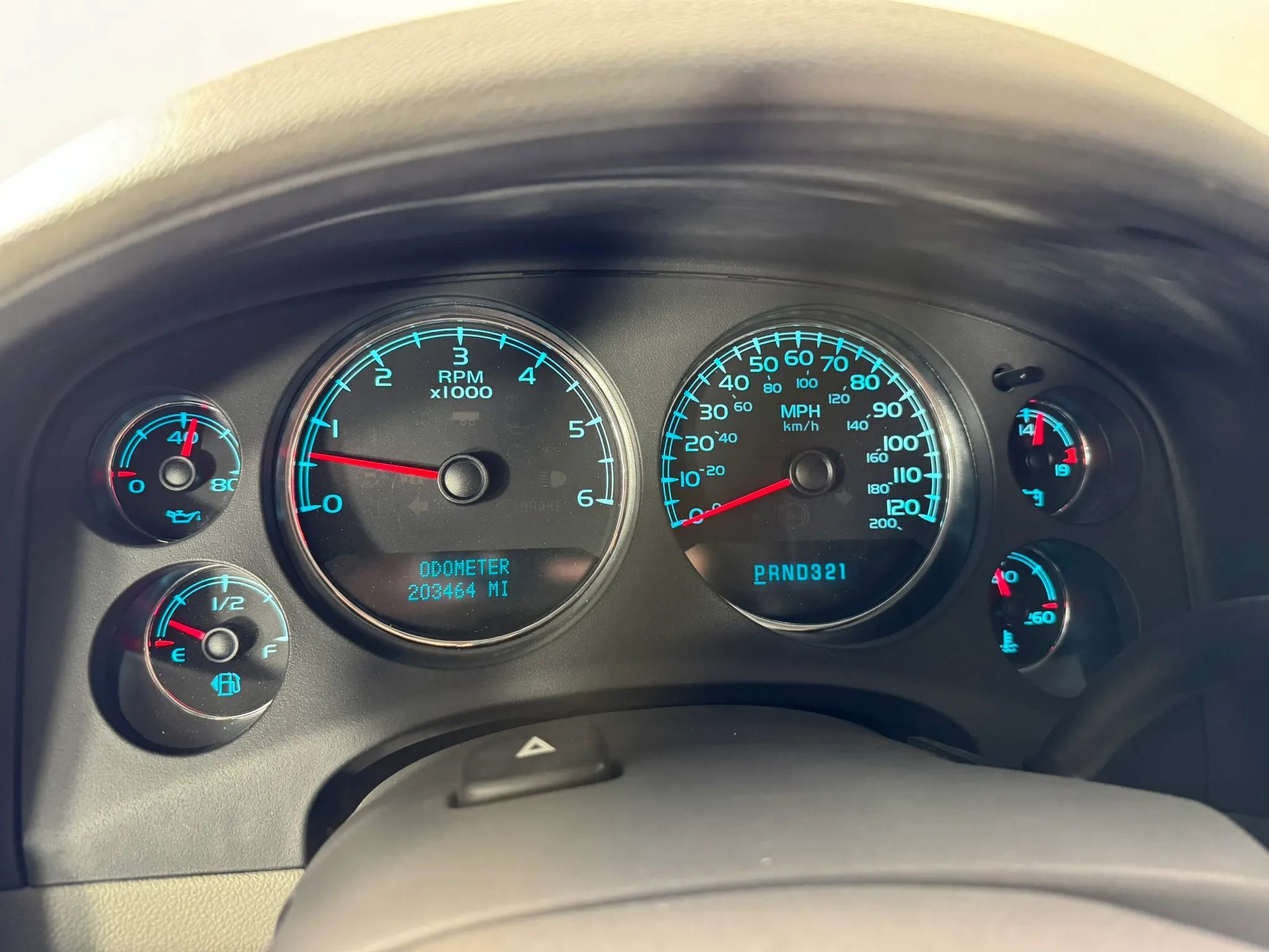 Used 2007 Chevrolet Suburban LTZ w/ LTZ Preferred Equipment Group AWD/4WD image 14