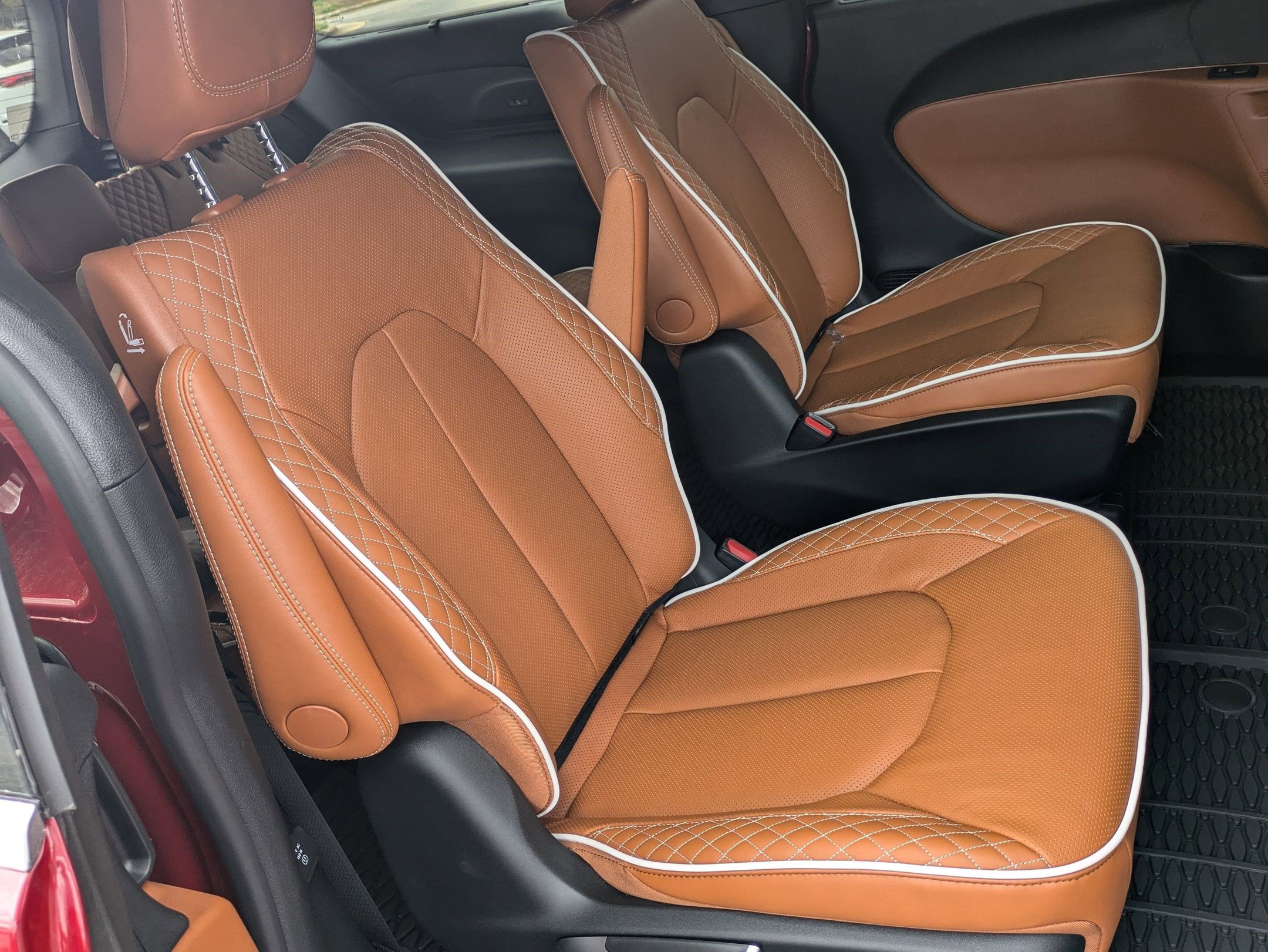 New 2026 Chrysler Pacifica Pinnacle image 29
