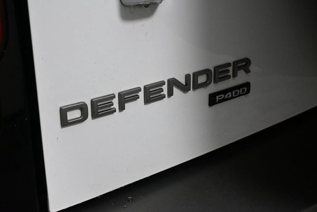Used 2023 Land Rover Defender 110 X-Dynamic SE AWD/4WD image 27