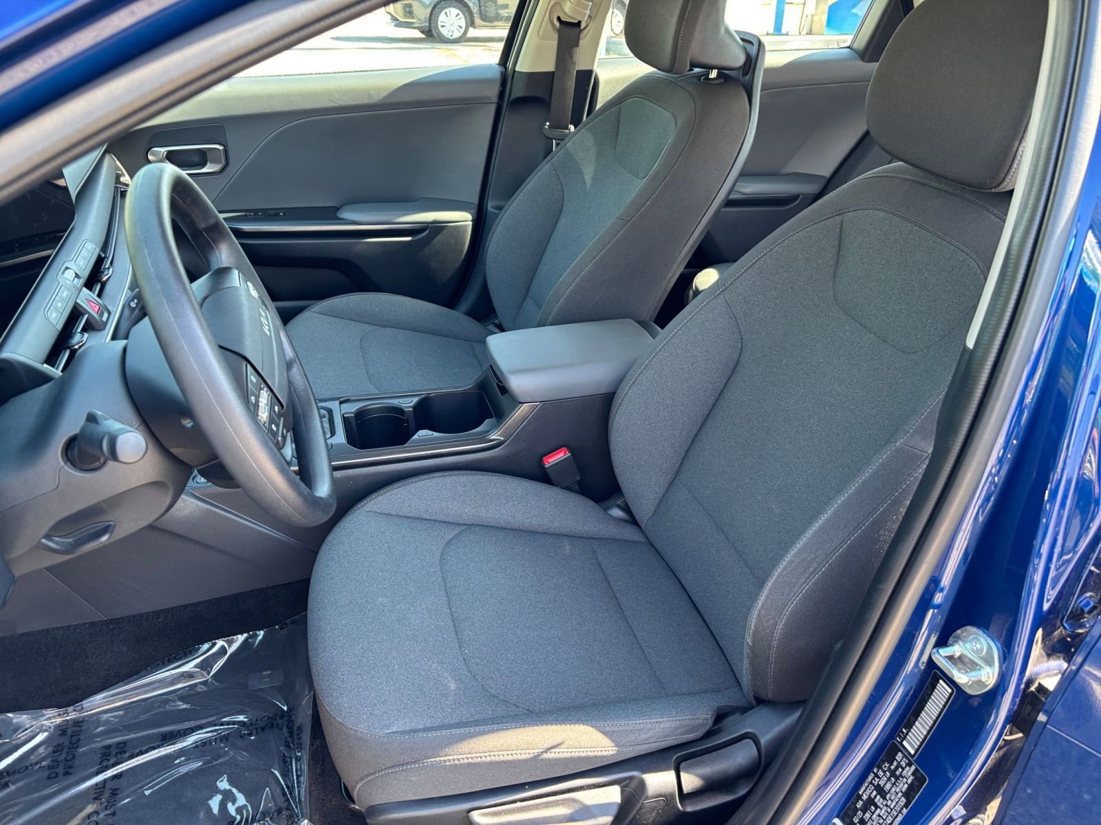 Used 2025 Kia K4 FWD image 36