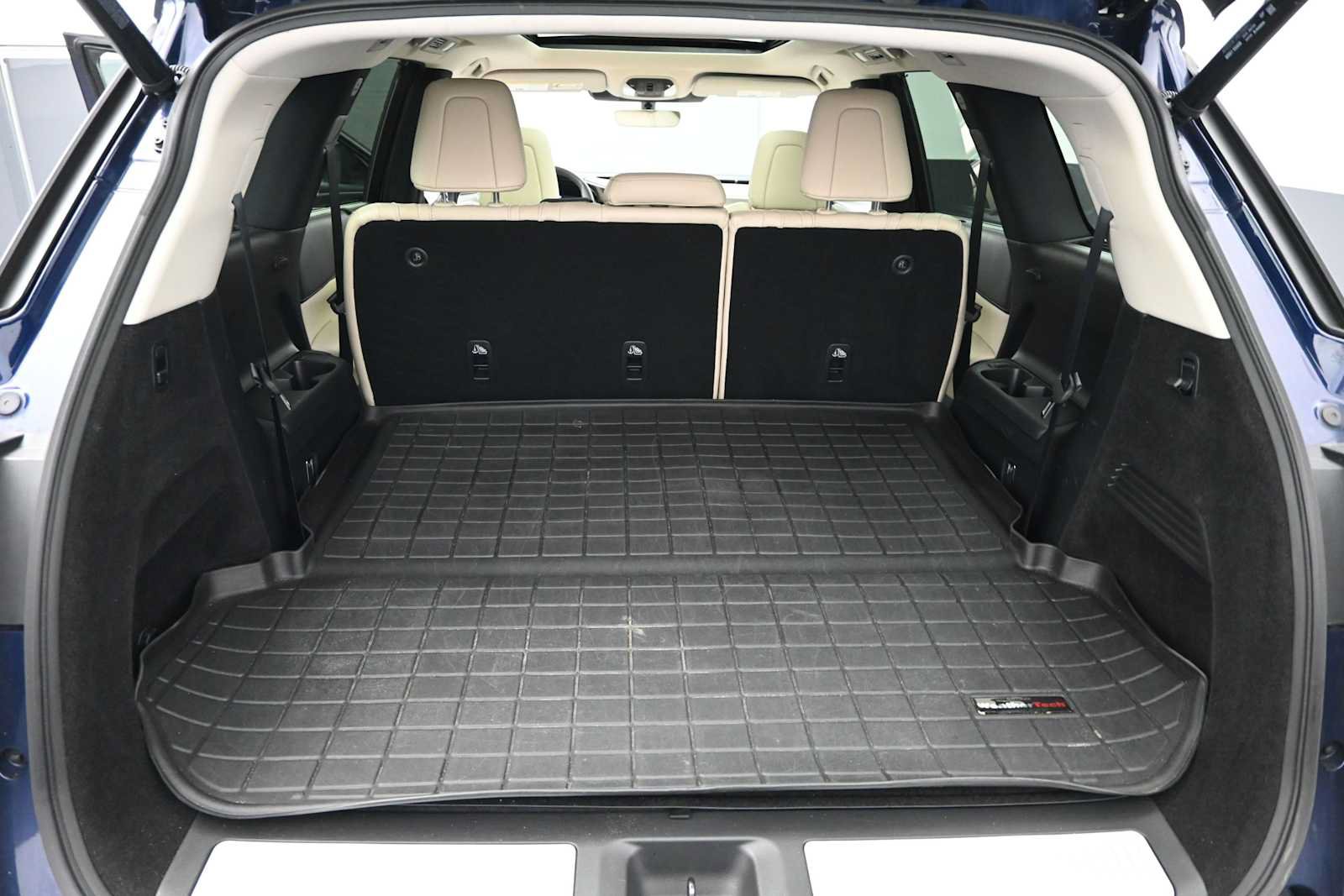 Used 2023 INFINITI QX60 Luxe w/ Cargo Package AWD/4WD image 31