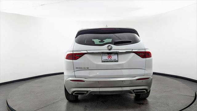 Used 2024 Buick Enclave Premium image 7