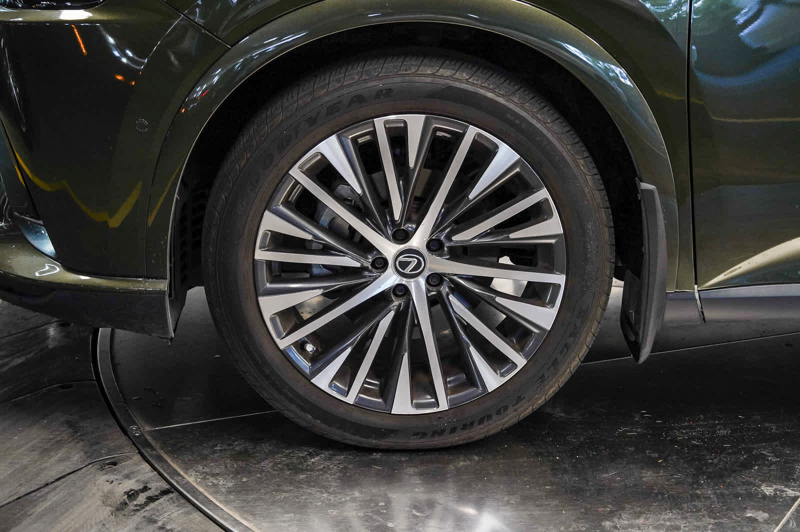Used 2024 Lexus RX 350 Premium Plus w/ Convenience Package FWD image 9
