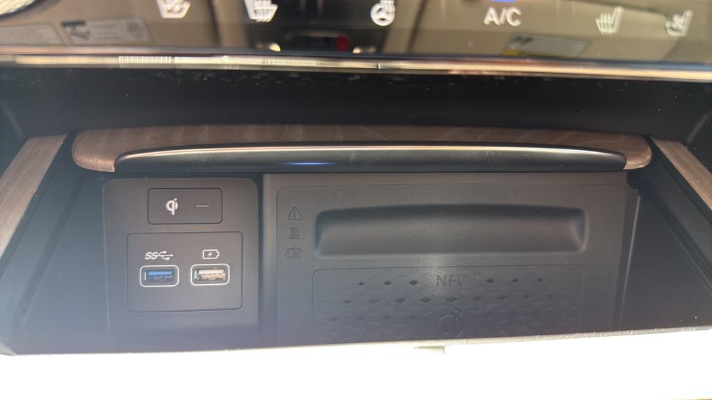 Used 2023 Genesis GV80 3.5T w/ Prestige Package AWD/4WD image 32