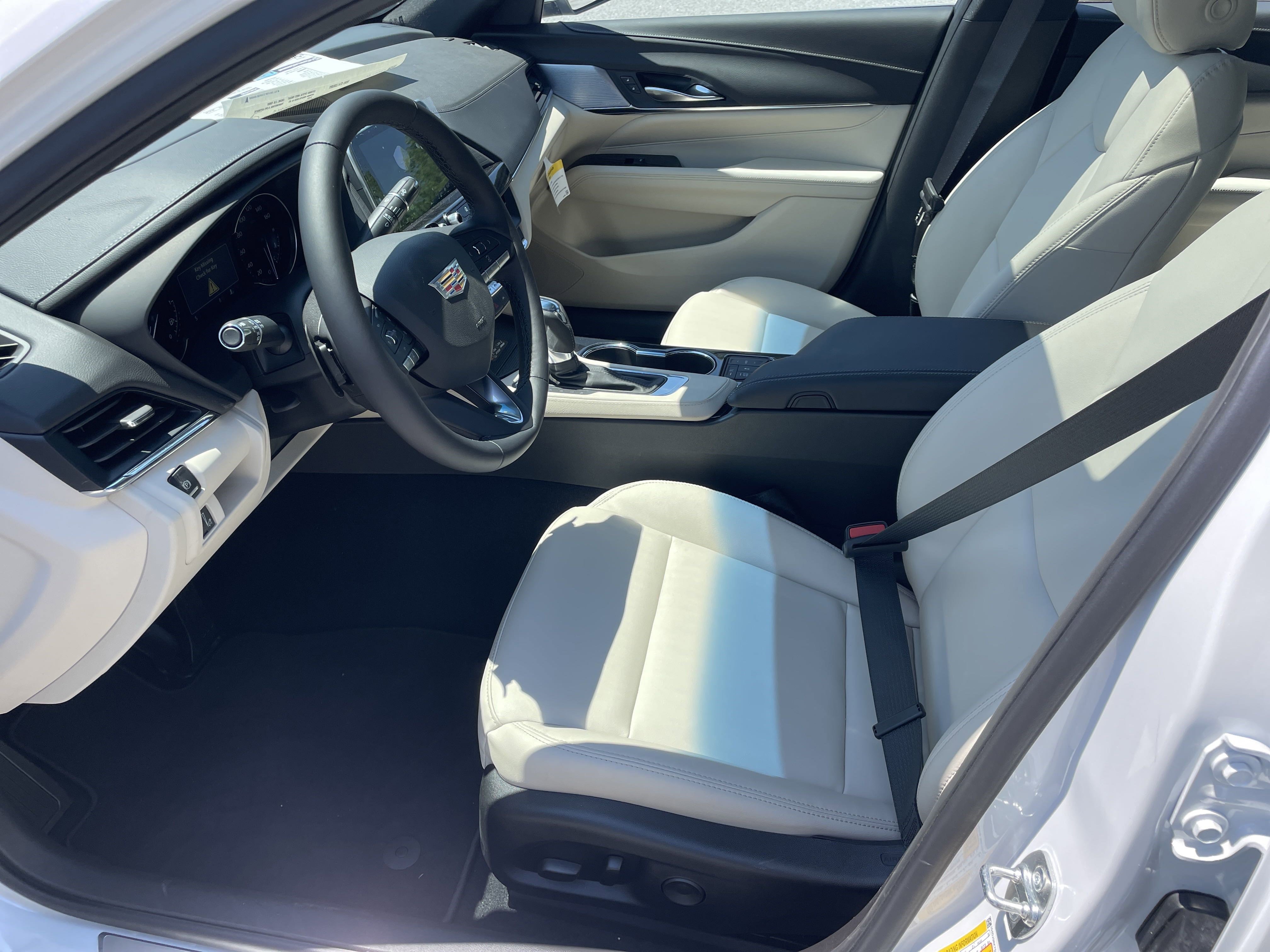 New 2025 Cadillac CT4 Luxury image 11