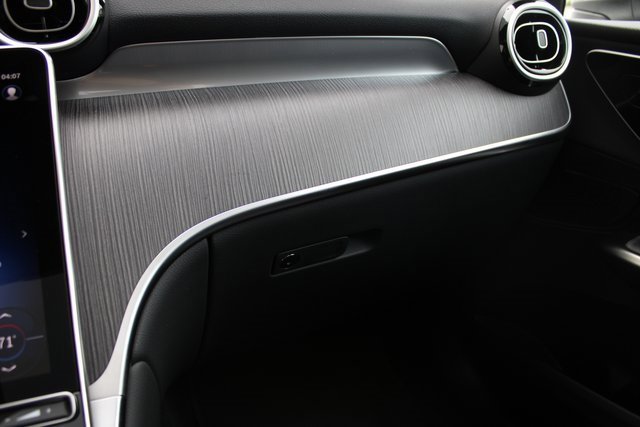 New 2025 Mercedes-Benz GLC 350e 4MATIC image 32
