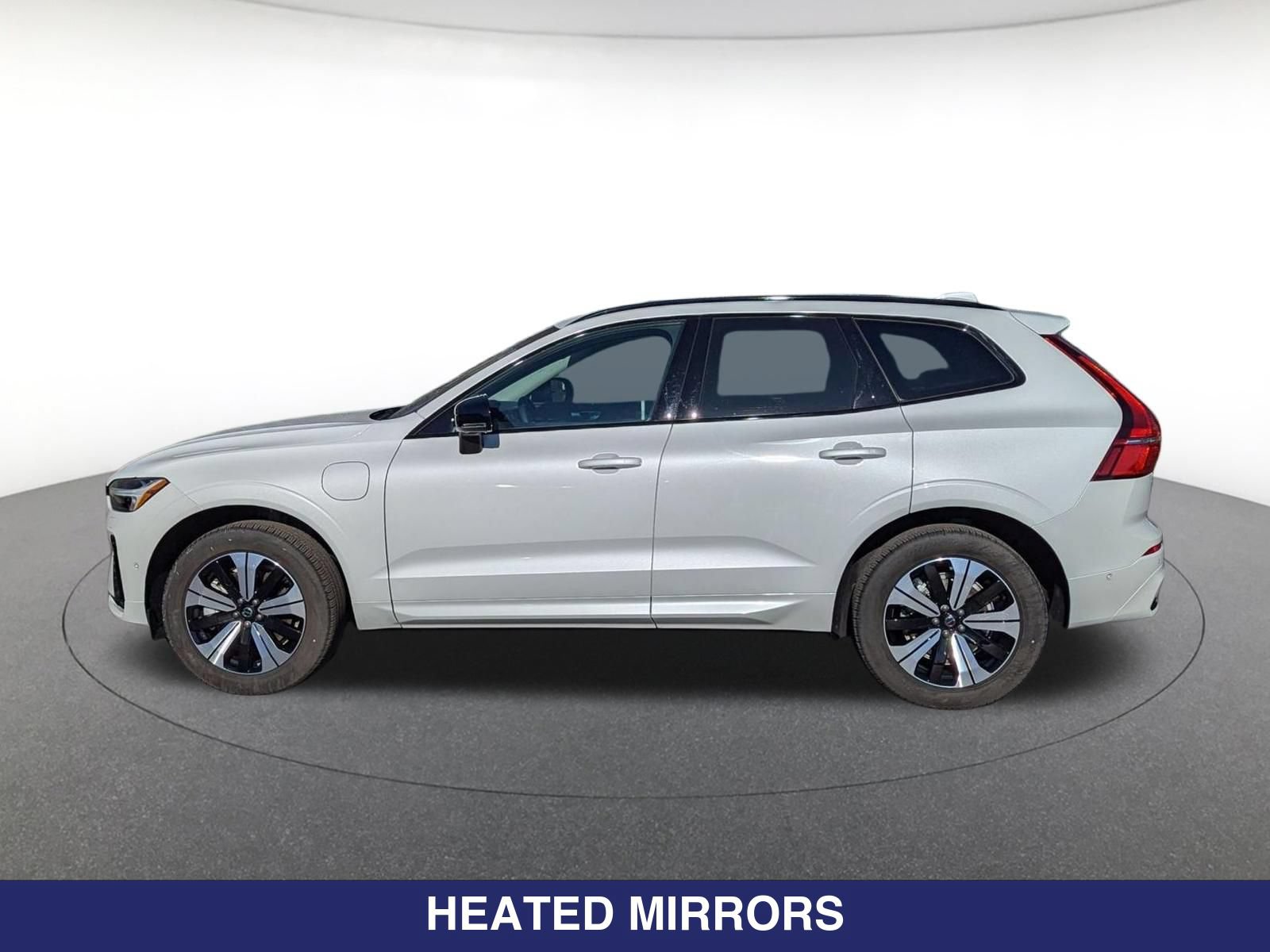 New 2025 Volvo XC60 T8 Plus w/ Protection Package Premier AWD/4WD image 7