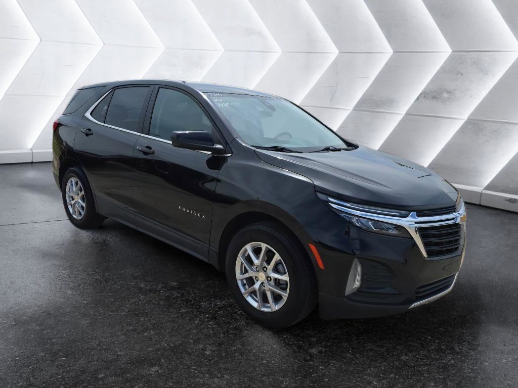 Used 2024 Chevrolet Equinox LT FWD image 3