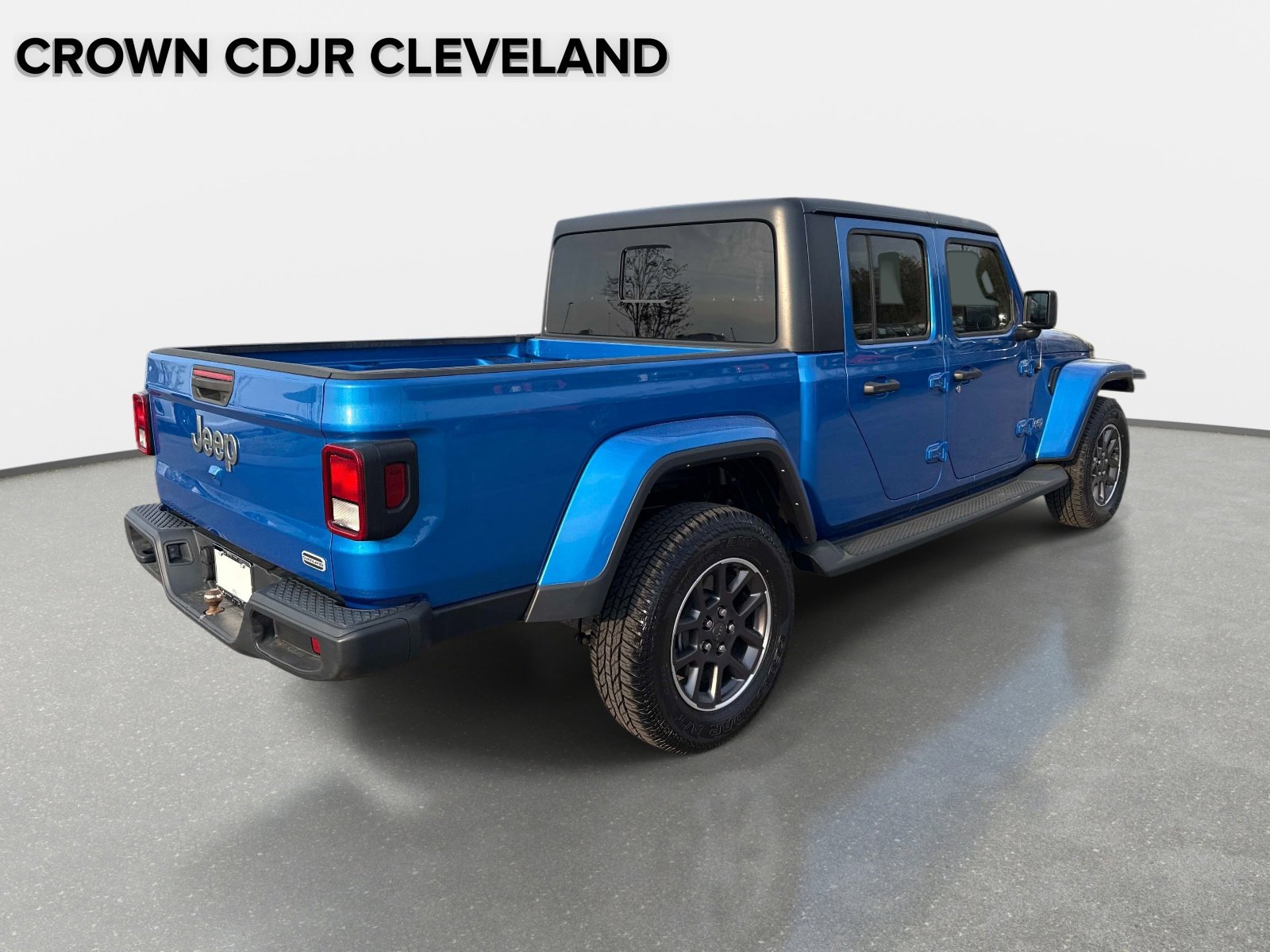 Used 2022 Jeep Gladiator Overland image 4