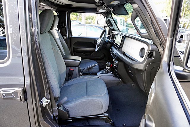 Used 2024 Jeep Wrangler Unlimited Sport AWD/4WD image 18