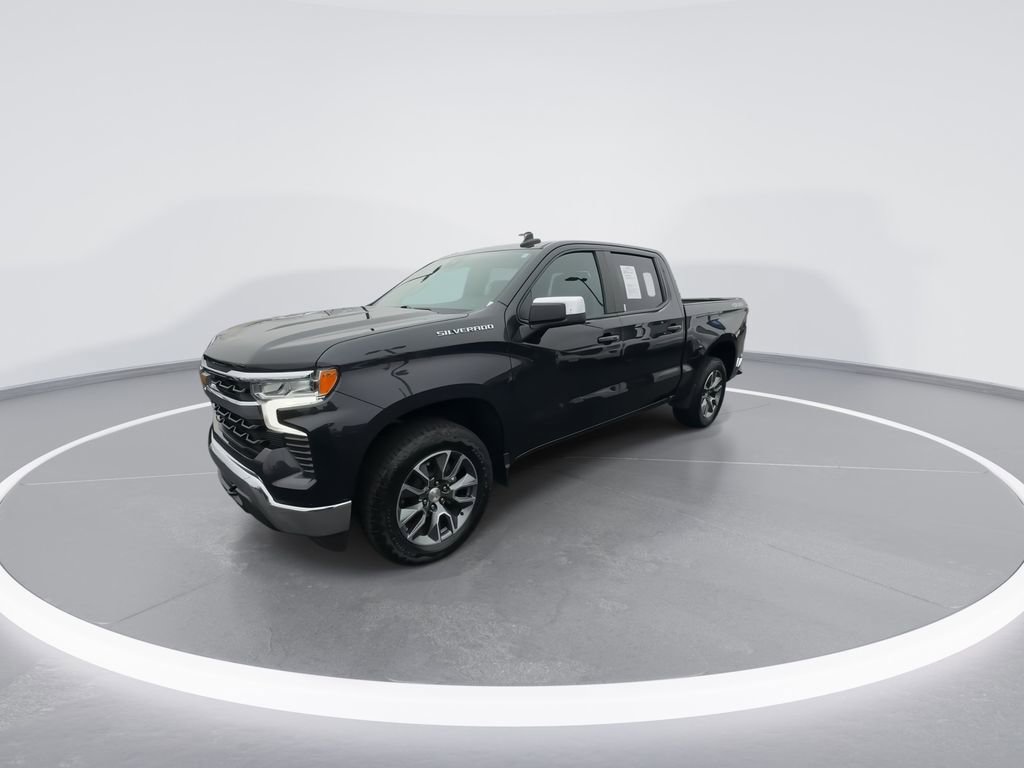 Used 2024 Chevrolet Silverado 1500 LT image 4