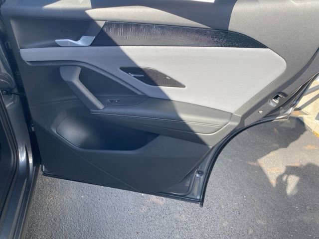 New 2025 Volkswagen Tiguan SE image 51