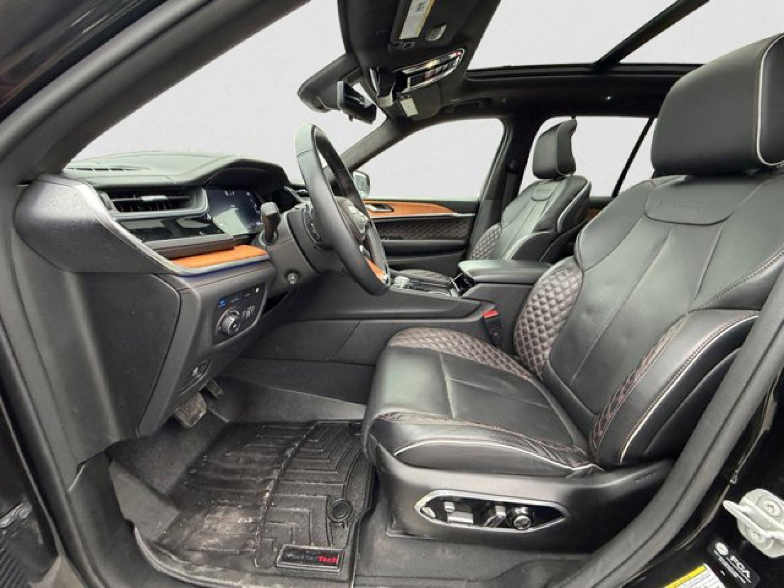 Used 2022 Jeep Grand Cherokee Summit image 10