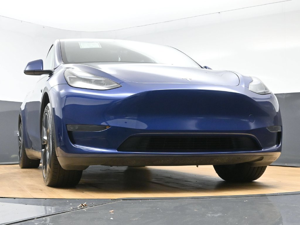 Used 2025 Tesla Model Y Long Range RWD image 51