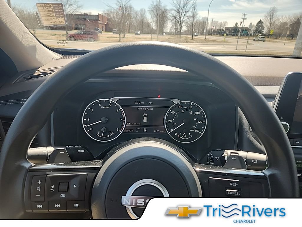 Used 2023 Nissan Rogue SV AWD/4WD image 19