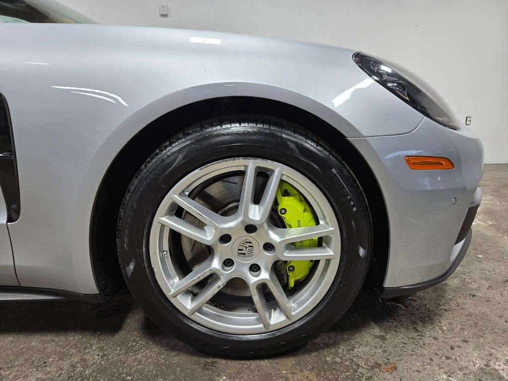 Used 2018 Porsche Panamera 4 image 58