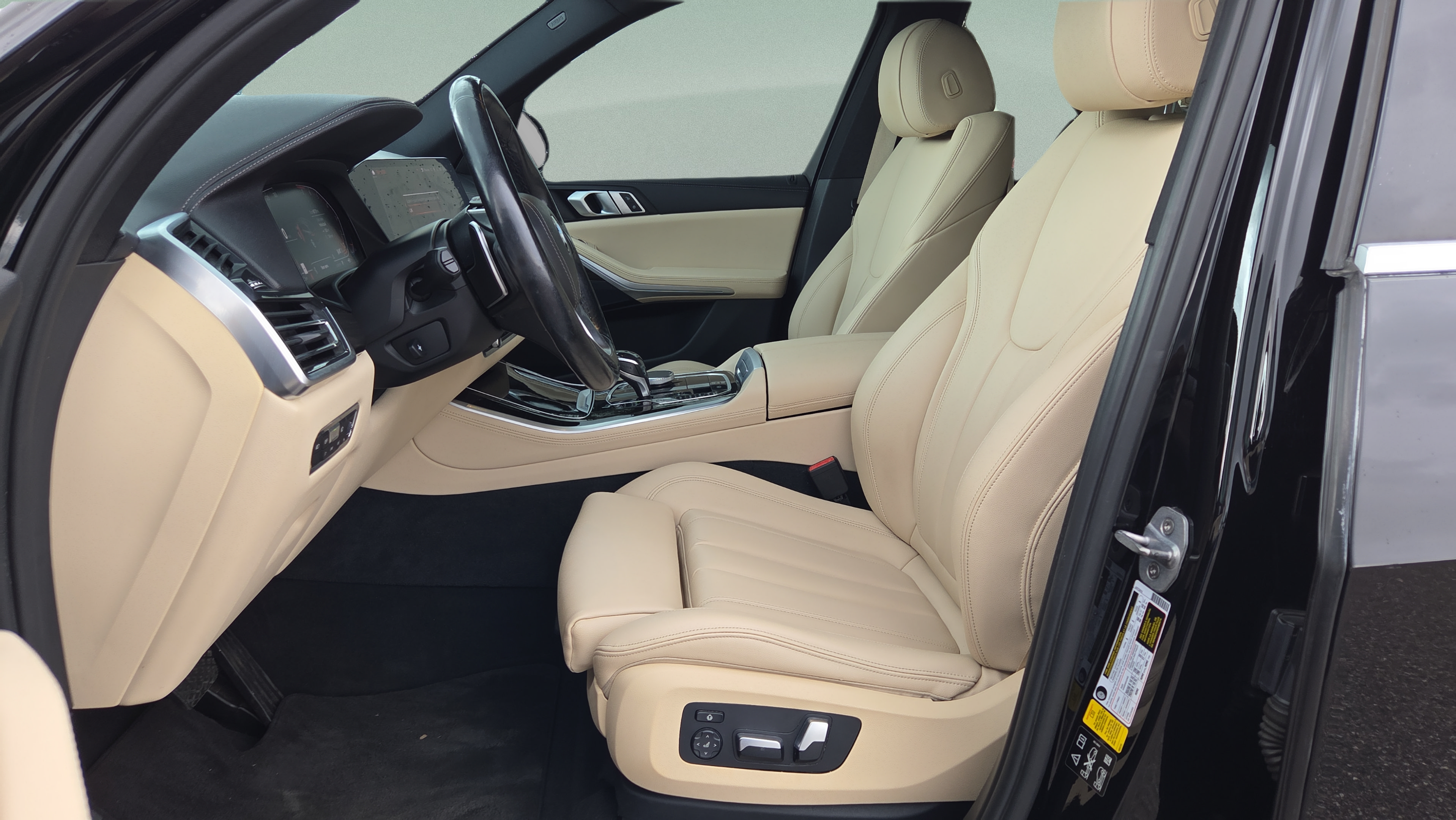 Used 2019 BMW X5 xDrive40i w/ Convenience Package AWD/4WD image 9