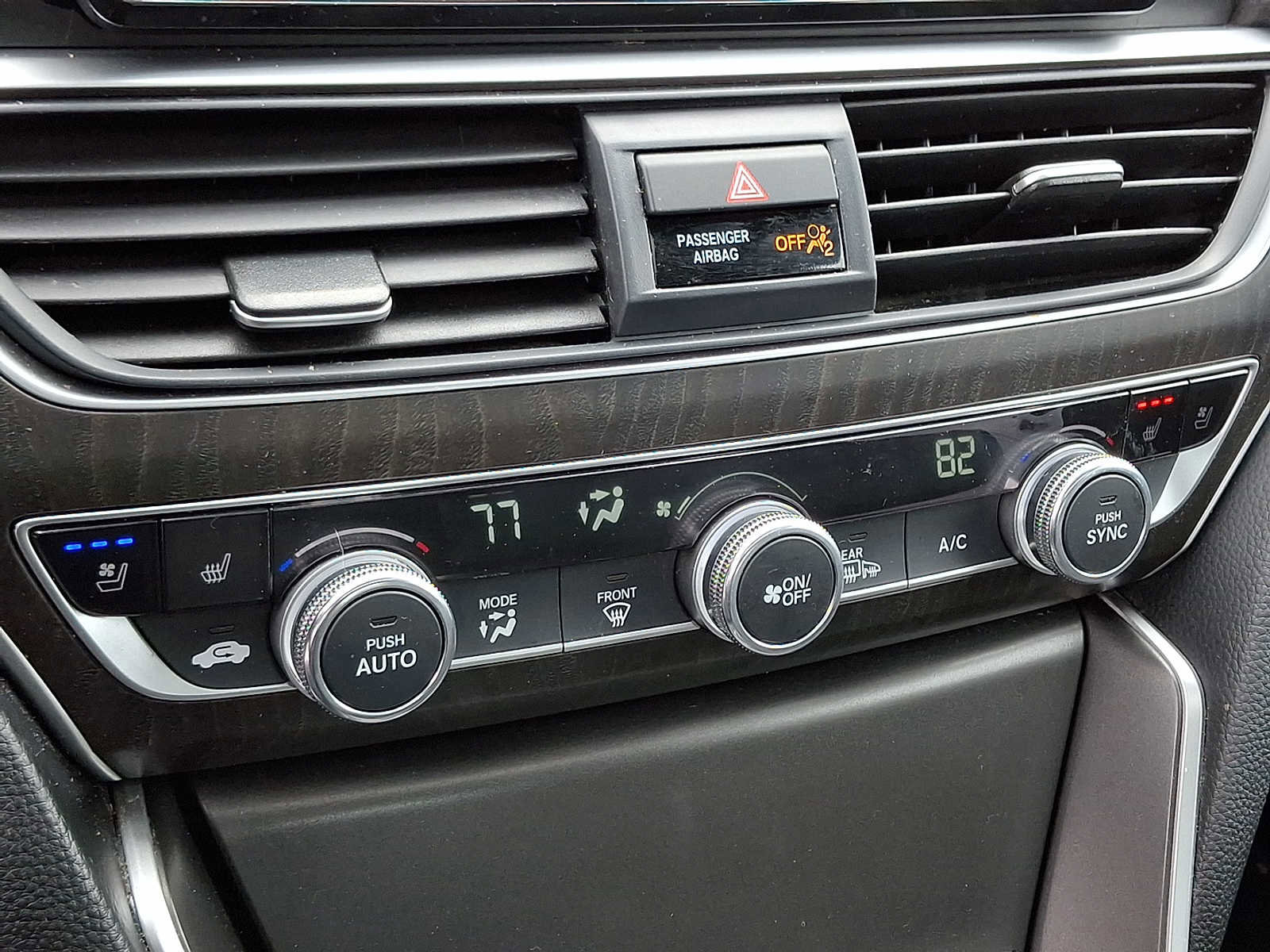 Used 2022 Honda Accord Touring image 16