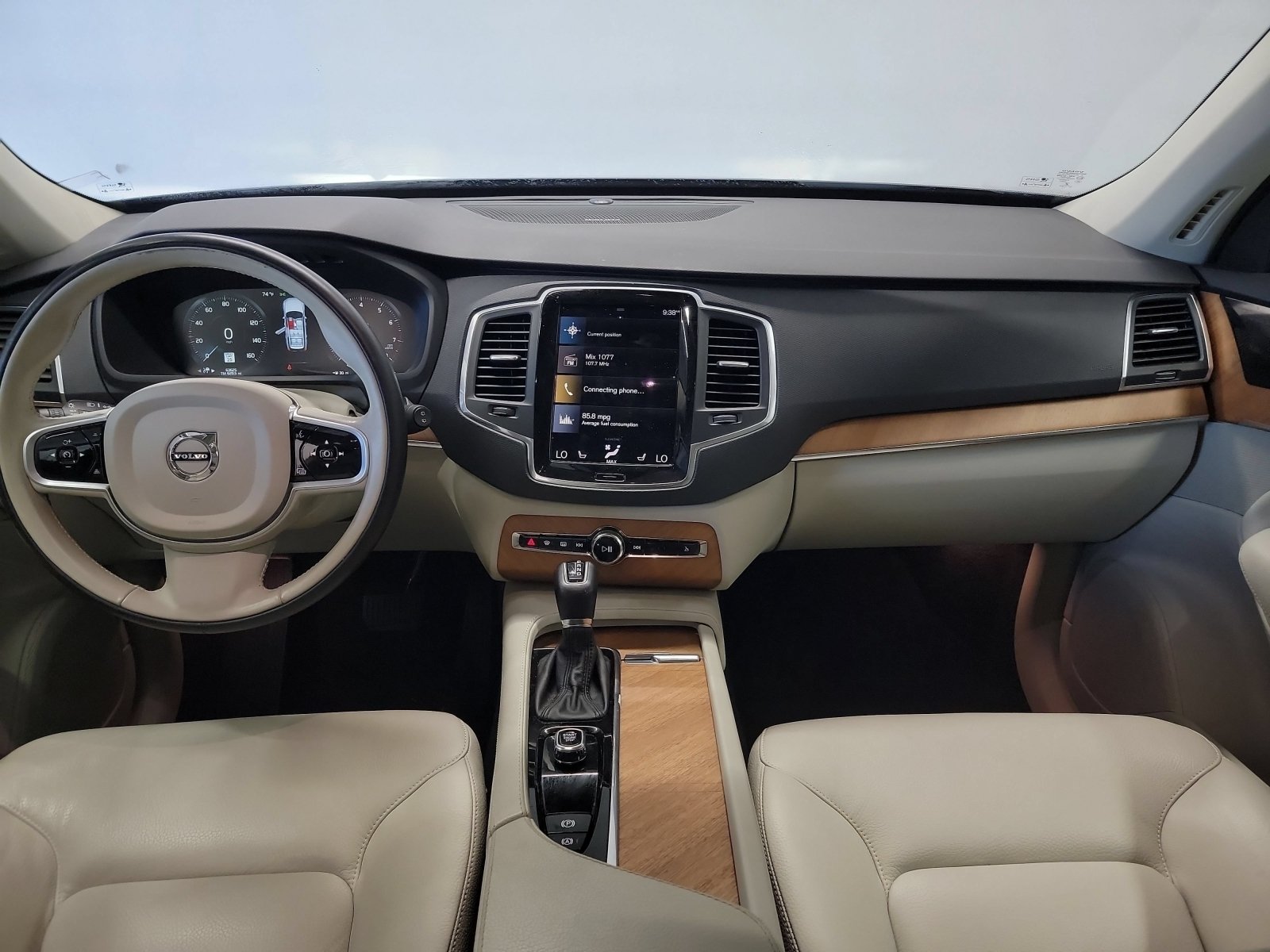 Used 2022 Volvo XC90 T6 Momentum w/ Climate Package AWD/4WD image 15