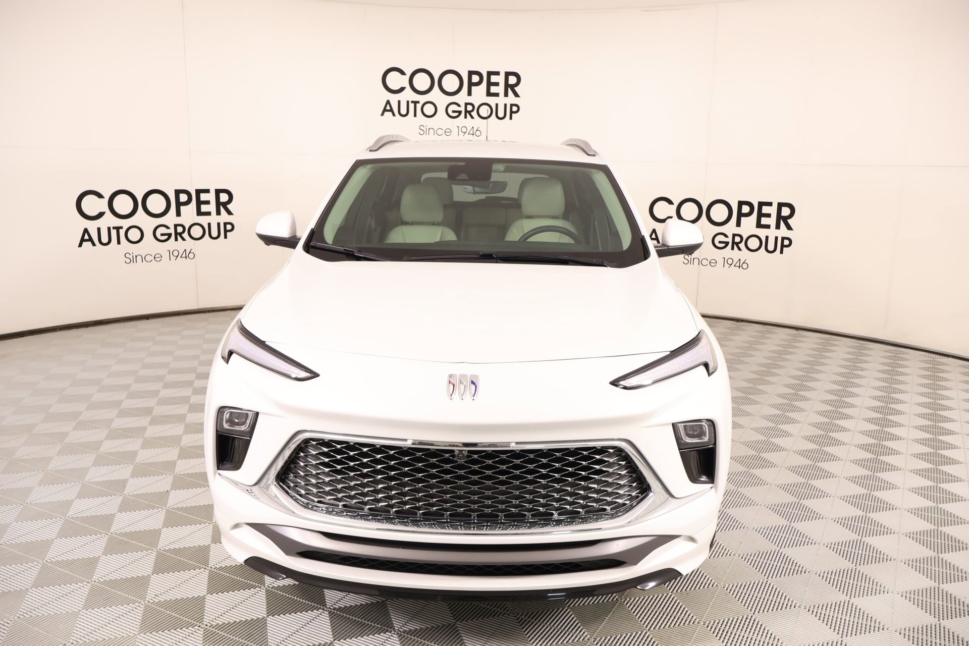 Used 2025 Buick Encore GX Avenir w/ Avenir Technology Package AWD/4WD image 9