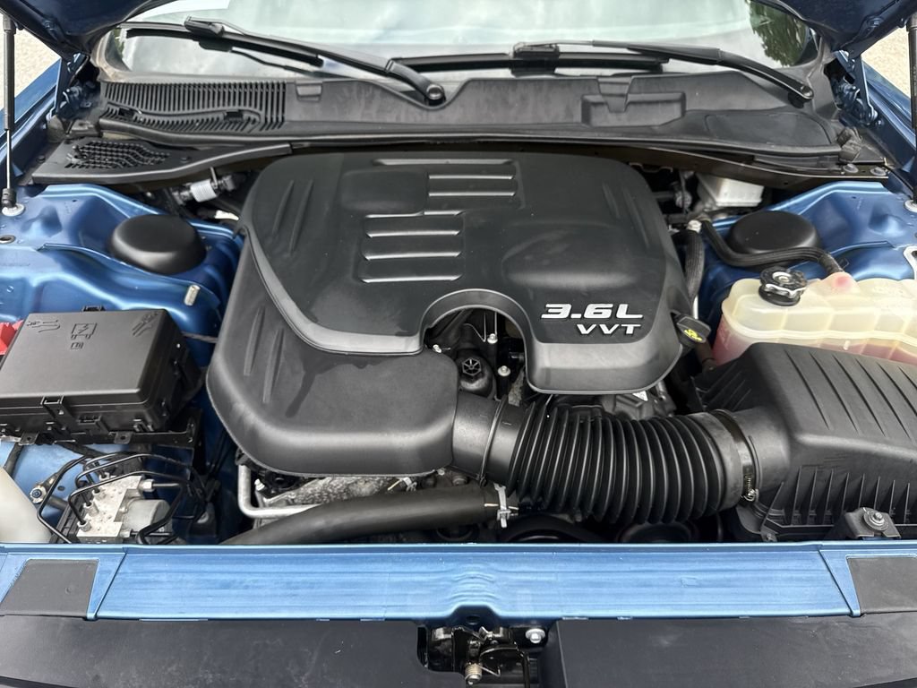 Used 2021 Dodge Challenger SXT w/ Plus Package RWD image 17