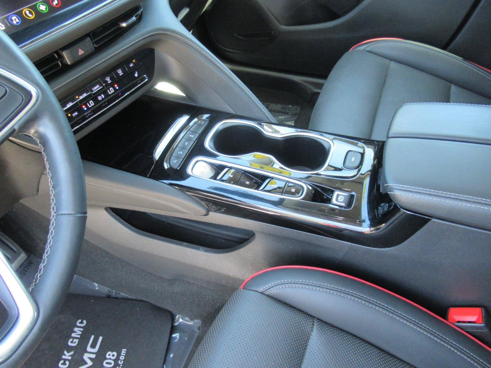 Used 2023 Buick Envision Essence w/ Sport Touring Package AWD/4WD image 17