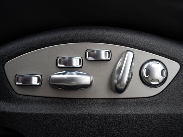 New 2026 Porsche Macan Turbo image 20