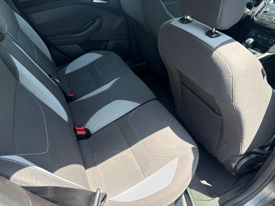 Used 2018 Ford Focus ST FWD image 12