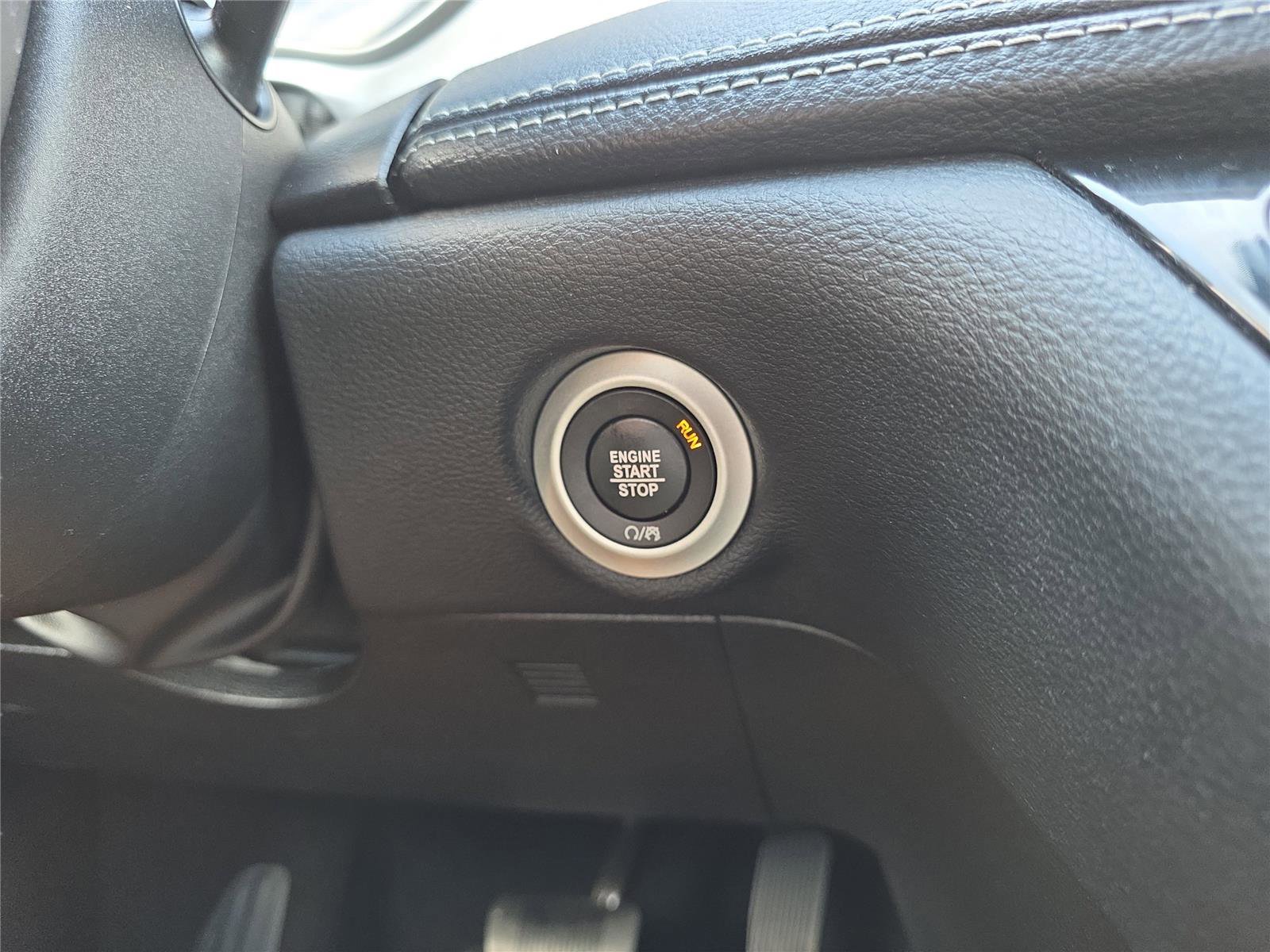 Used 2021 Chrysler Pacifica Touring w/ S Appearance Package image 22