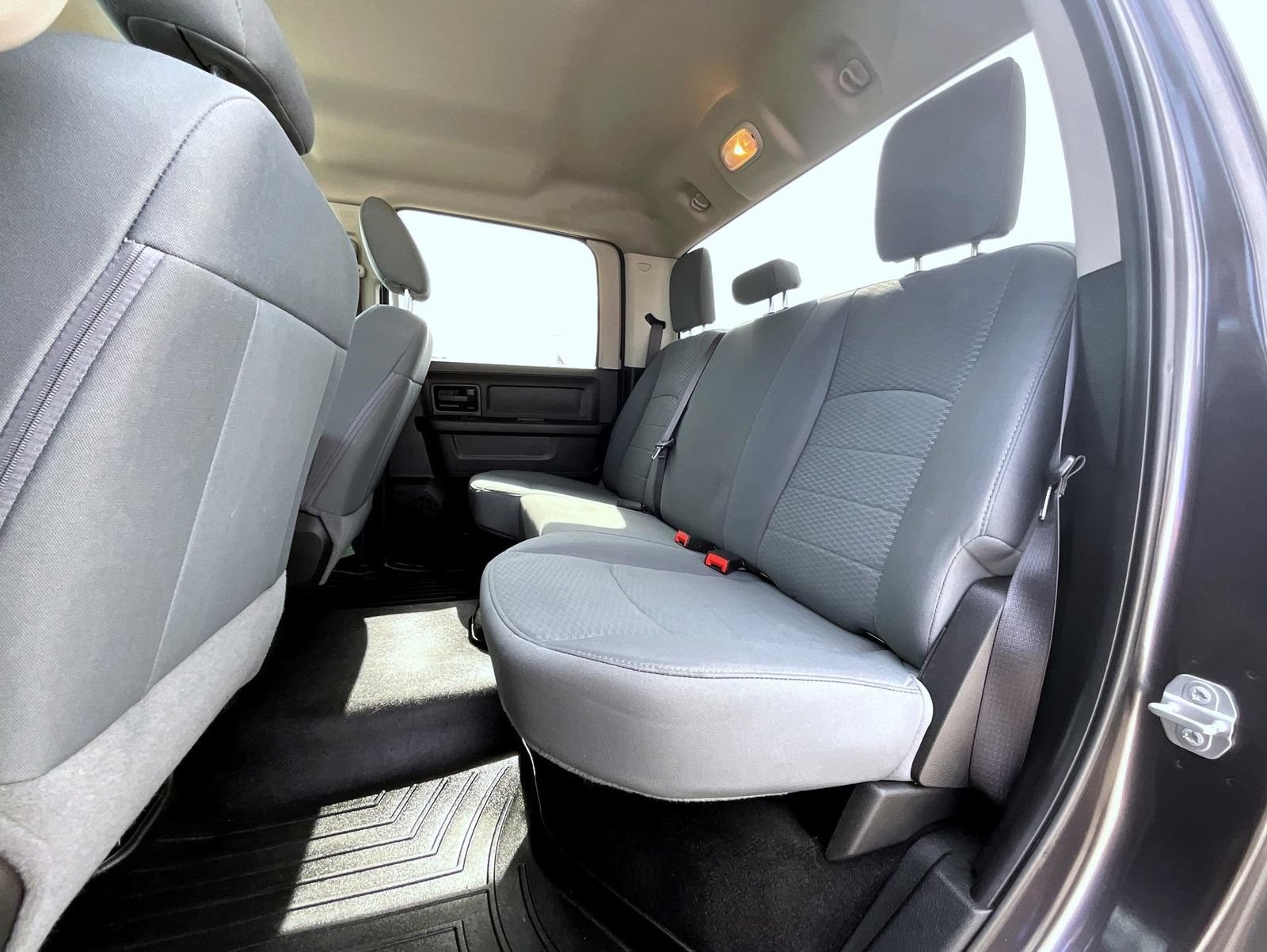 Used 2019 RAM 1500 Express AWD/4WD image 21