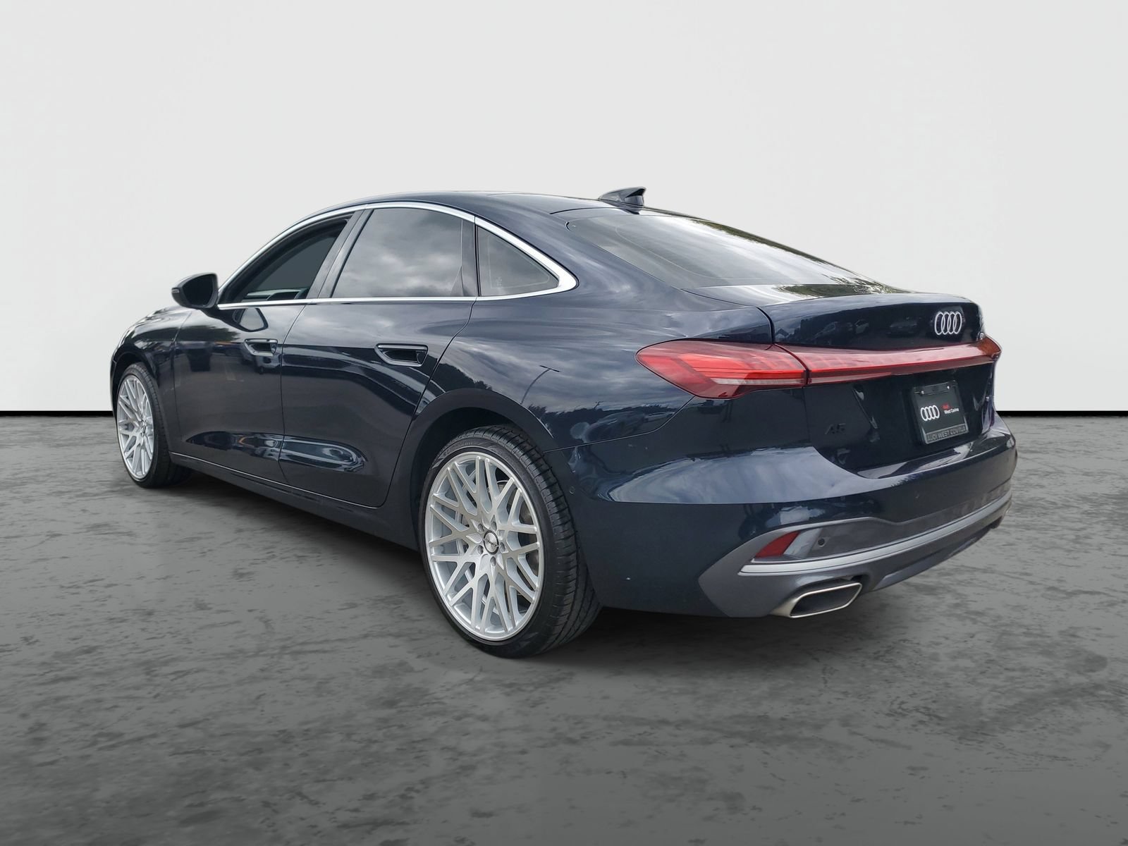 Used 2025 Audi A5 2.0T Premium AWD/4WD image 3