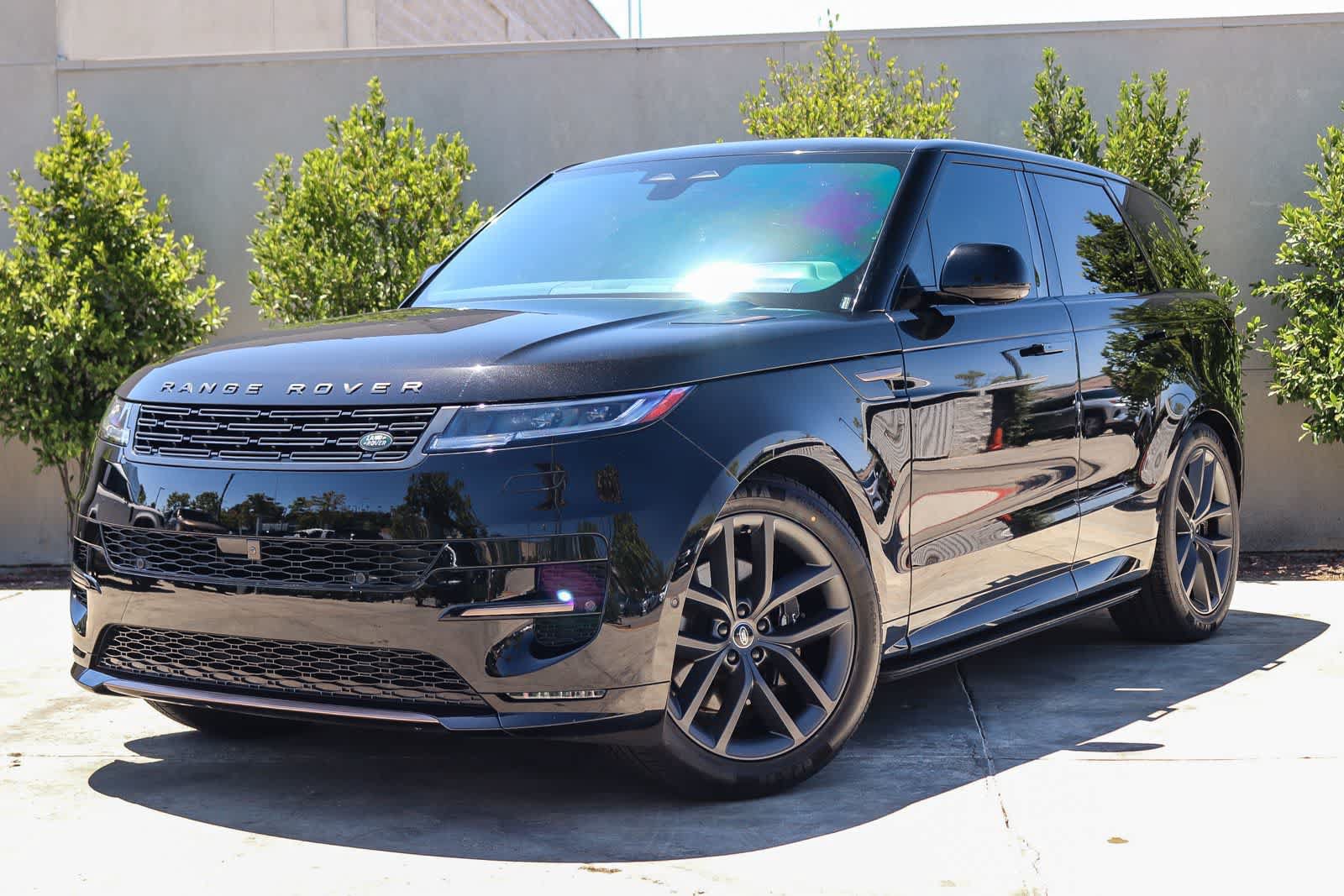 Used 2024 Land Rover Range Rover Sport Dynamic SE AWD/4WD image 1