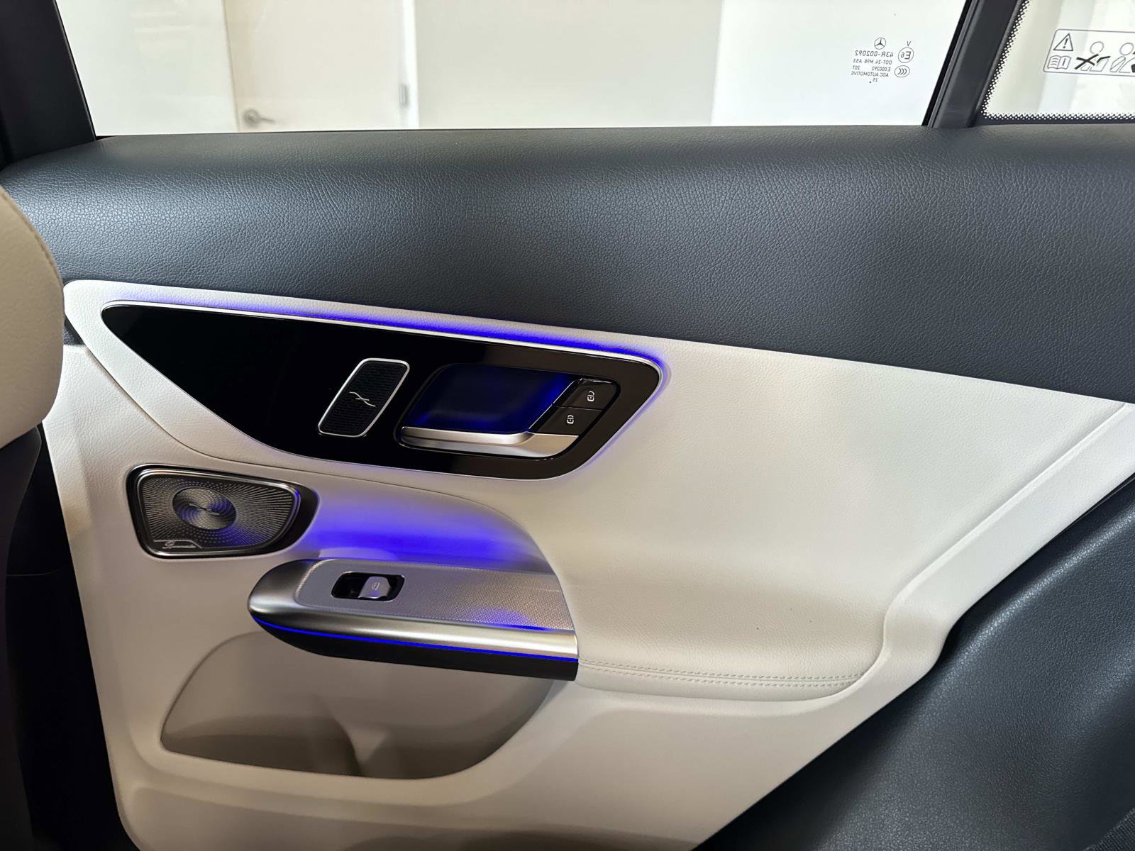 New 2026 Mercedes-Benz GLC 300 image 14