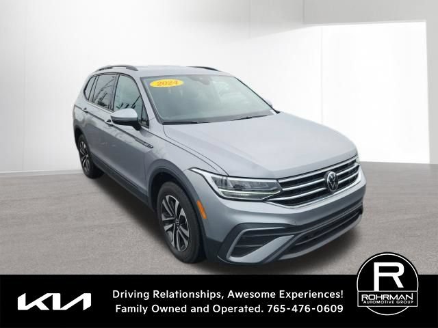 Used 2024 Volkswagen Tiguan S FWD image 3