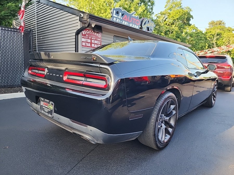 Used 2021 Dodge Challenger R/T Scat Pack RWD image 3