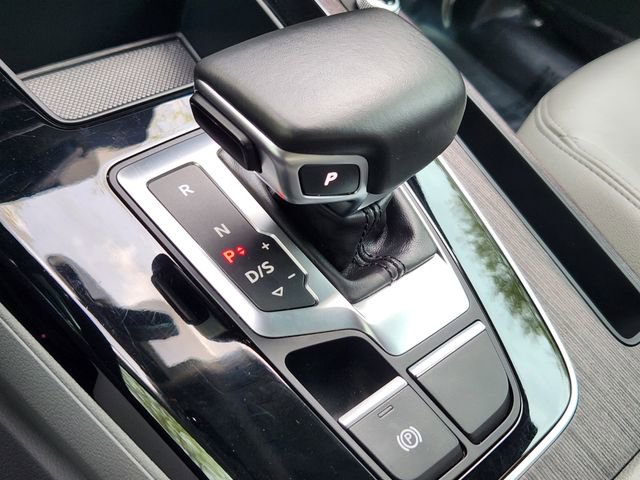 Used 2022 Audi Q5 2.0T Premium w/ Convenience Package image 18