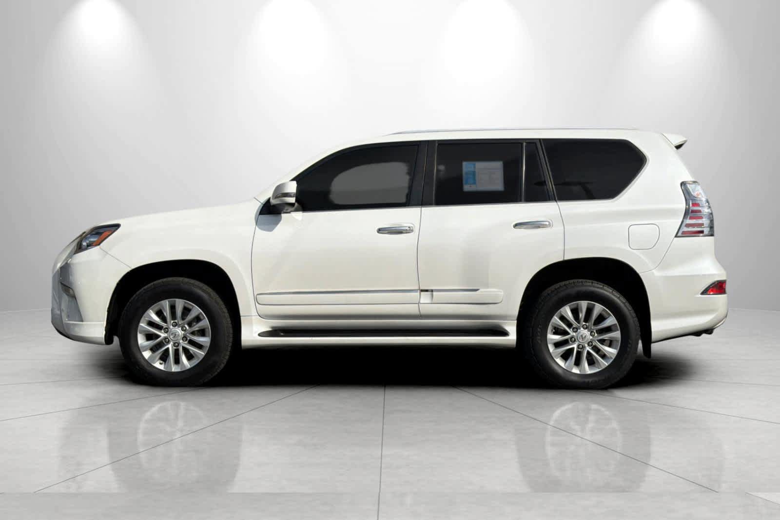 Used 2016 Lexus GX 460 w/ Premium Package AWD/4WD image 5
