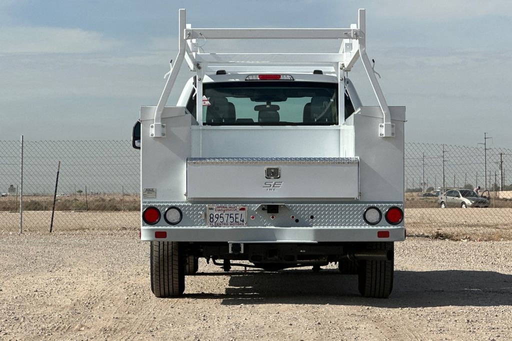 Used 2025 Ford F250 XL w/ XL Chrome Package image 5