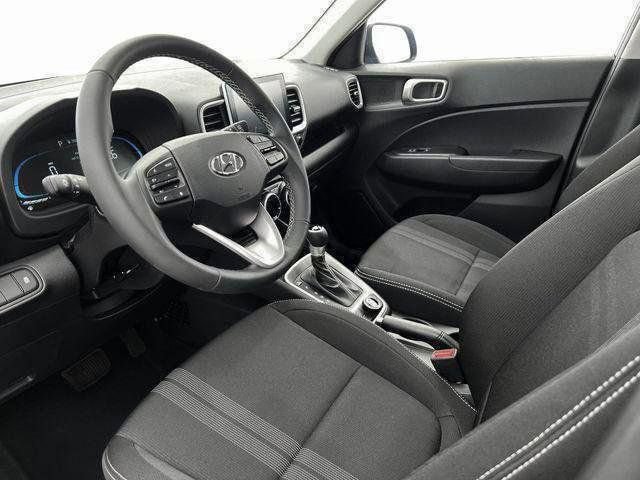 New 2025 Hyundai Venue SEL image 23