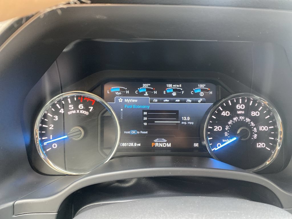 Used 2018 Ford F150 Platinum w/ Equipment Group 701A Luxury AWD/4WD image 35