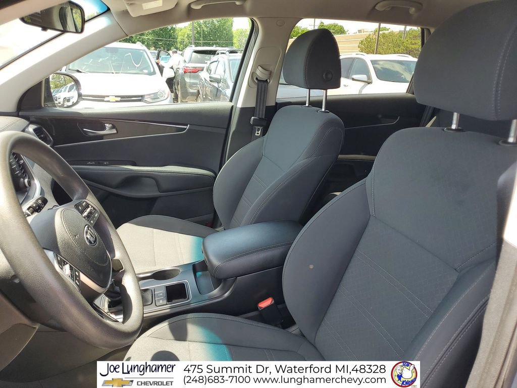 Used 2020 Kia Sorento LX AWD/4WD image 18
