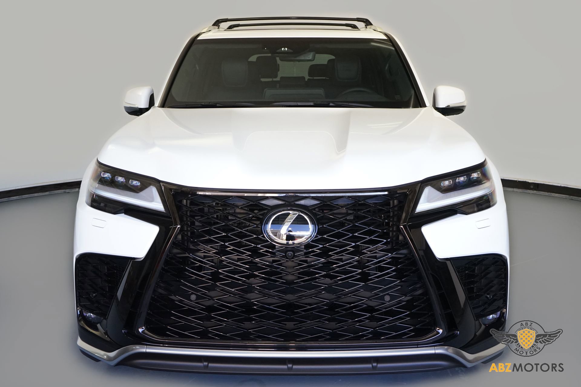 Used 2025 Lexus LX 700h F Sport image 2