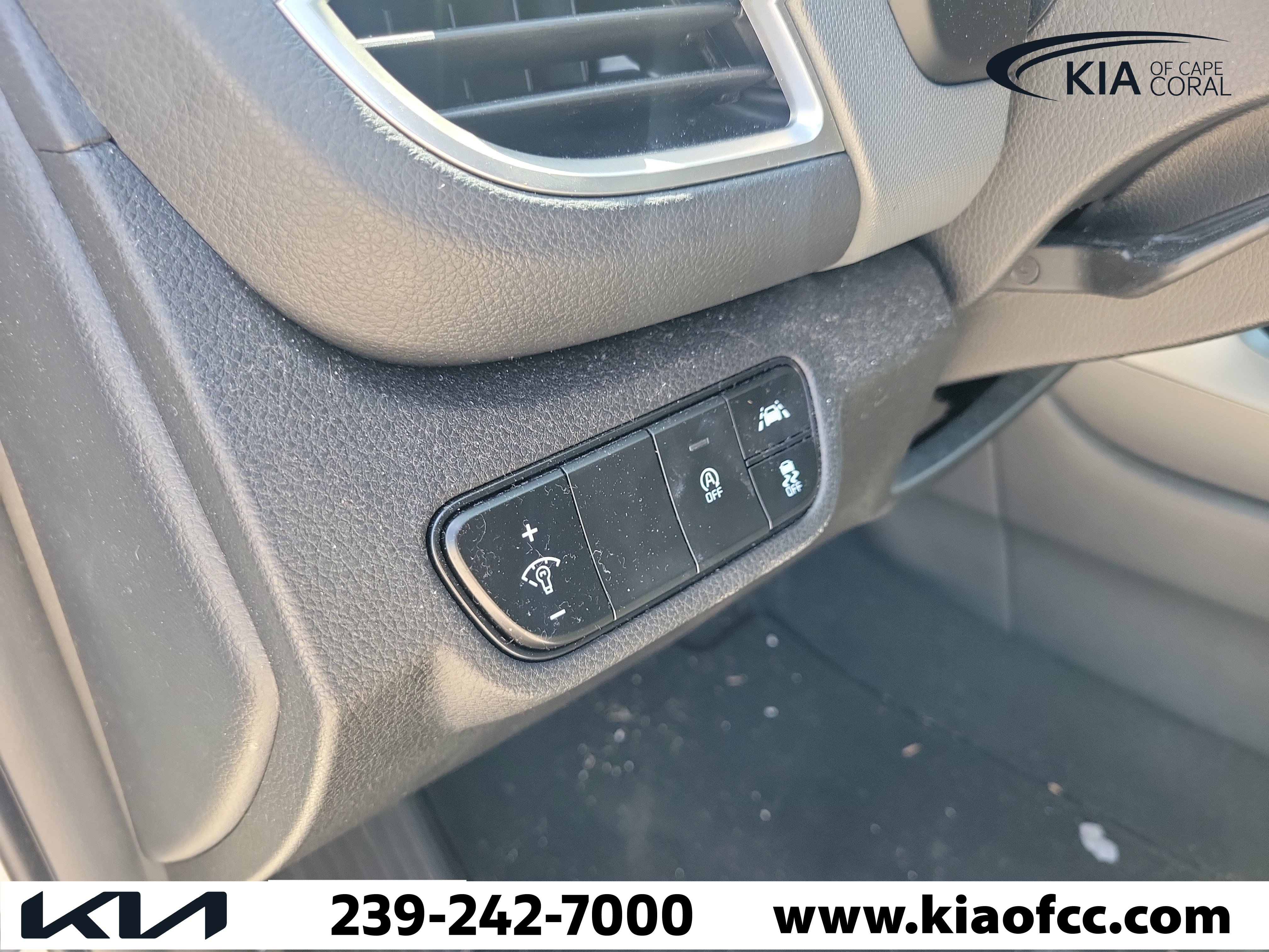 Used 2023 Kia Seltos LX AWD/4WD image 26