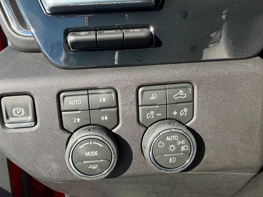 New 2026 Chevrolet Silverado 2500 LTZ w/ LTZ Premium Package image 12