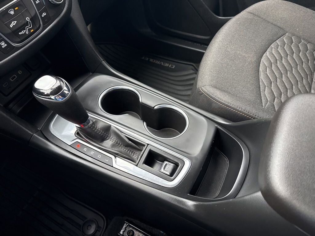 Used 2020 Chevrolet Equinox LT image 18