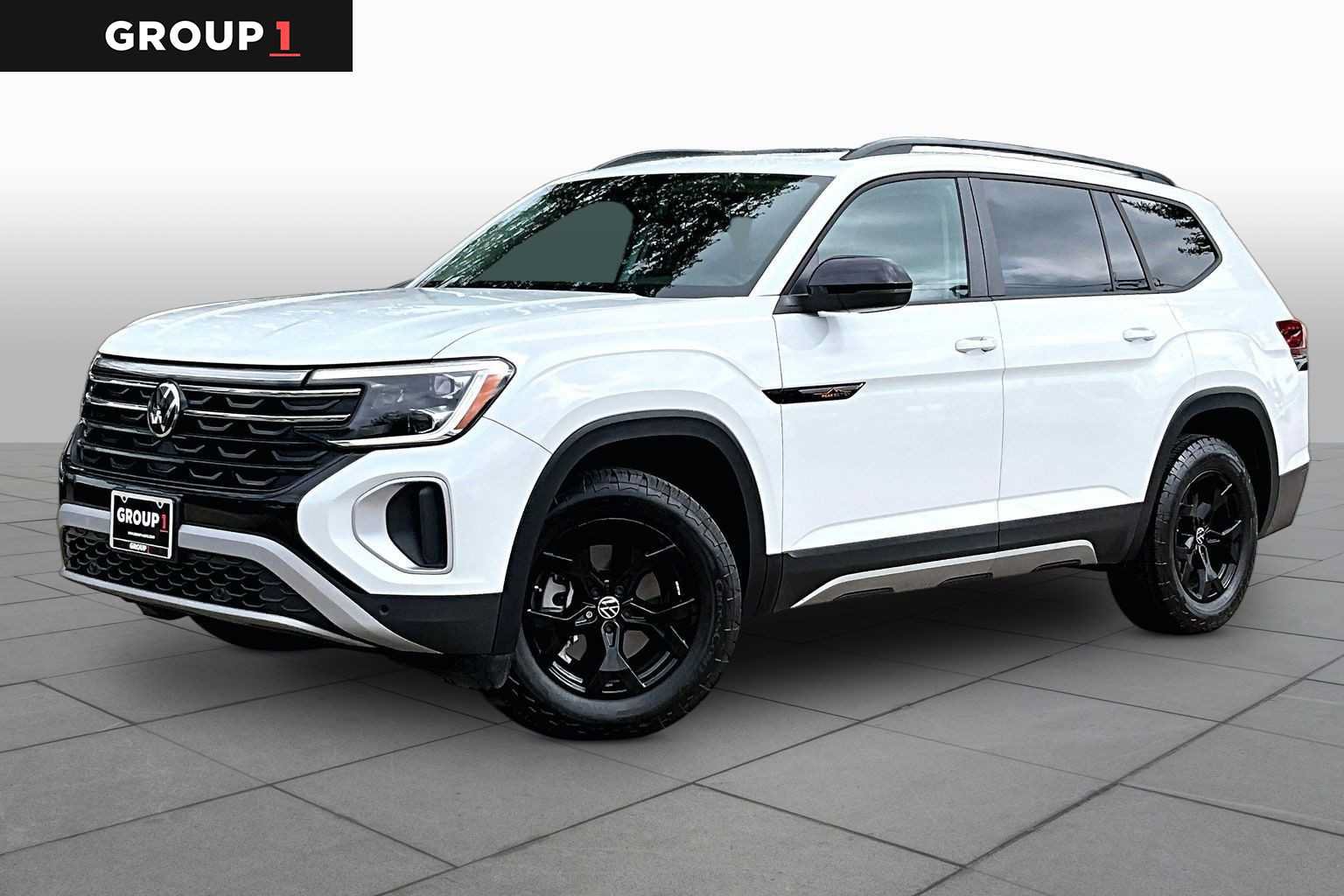 Used 2024 Volkswagen Atlas Peak Edition SE
