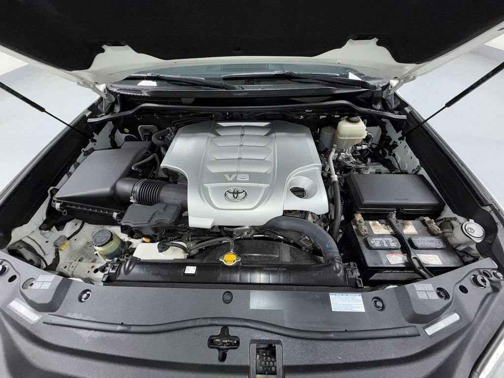 Used 2016 Toyota Land Cruiser AWD/4WD image 18